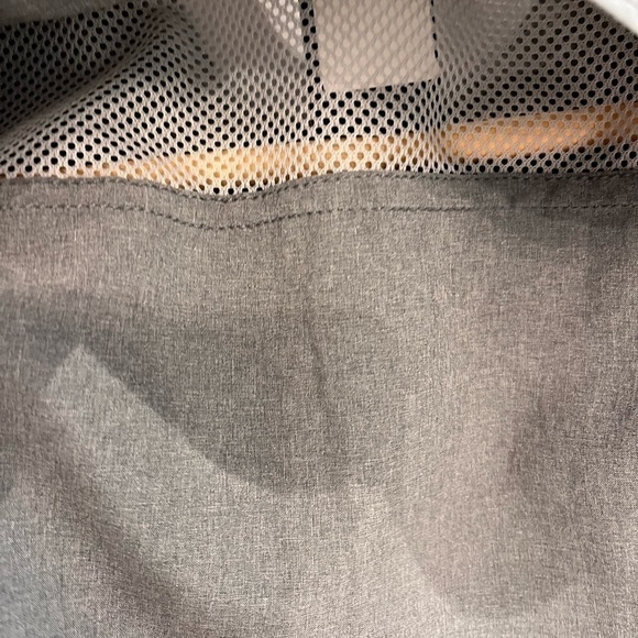 2/40$North face gray short sleeve shirt size large - Picture 5 of 8